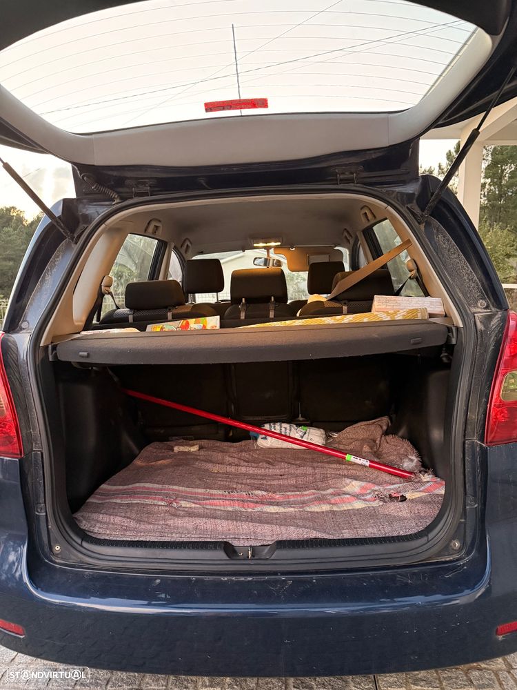 Toyota Corolla Verso 1.6 VVT-i - 5