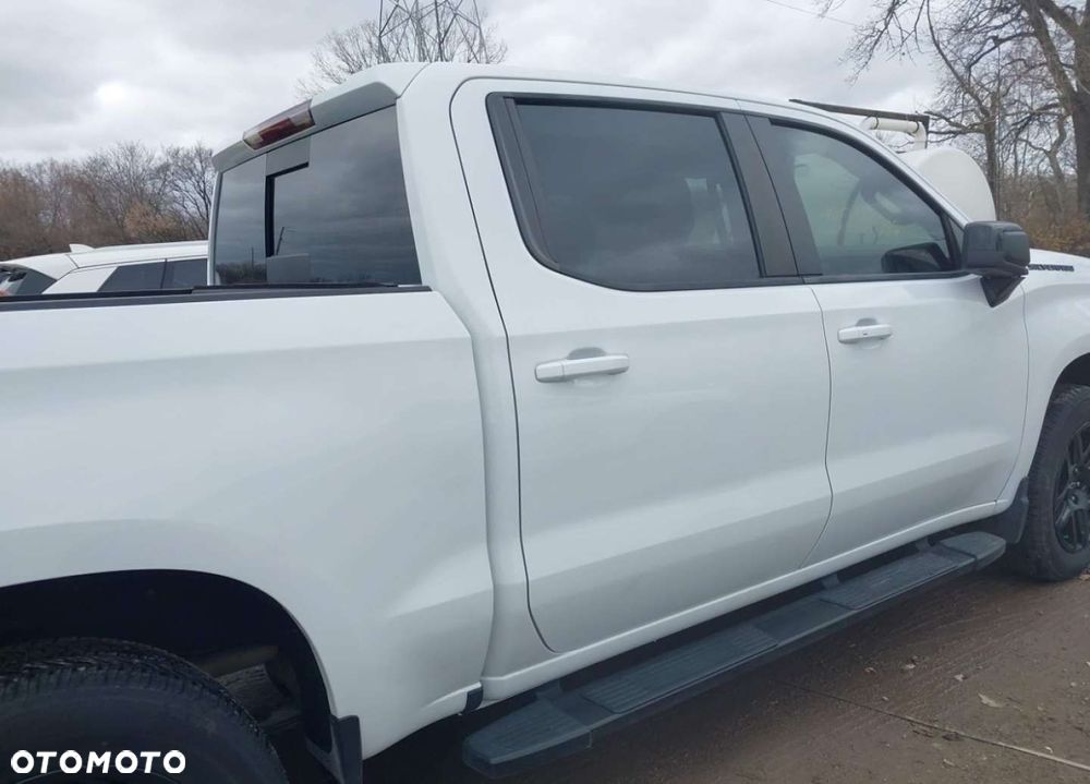 Chevrolet Silverado - 8