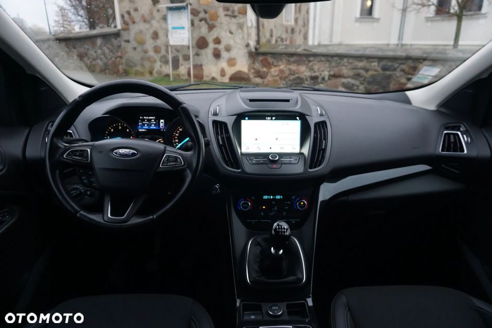 Ford Kuga 2.0 TDCi 2x4 Titanium - 13