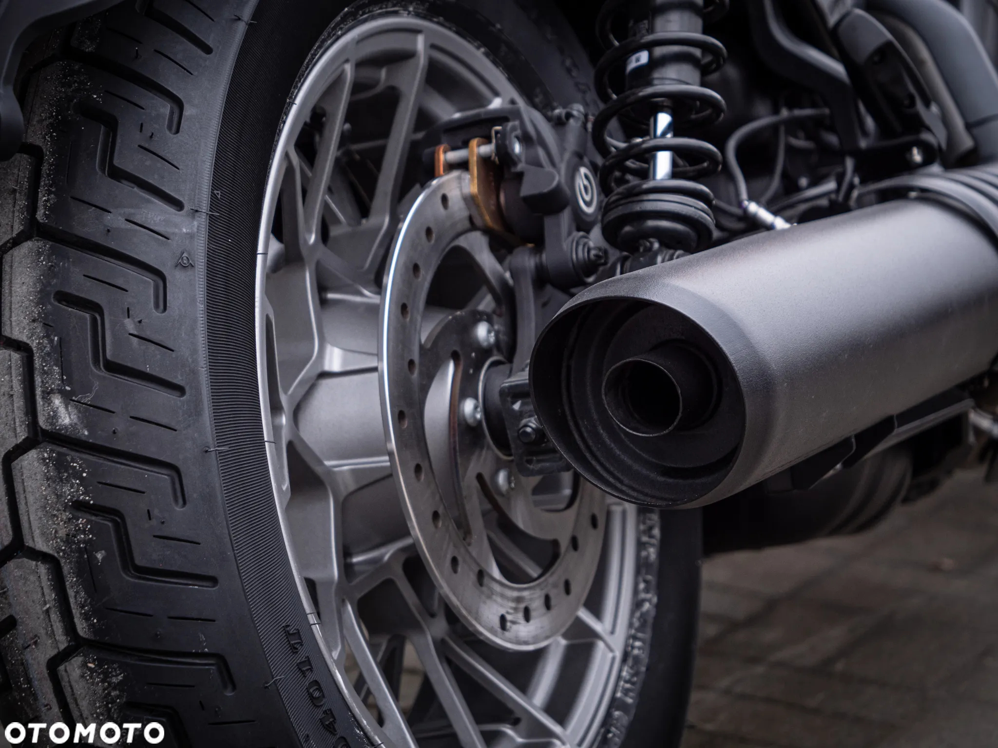 Harley-Davidson Sportster Nightster 975 - 24
