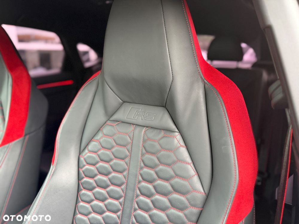 Audi RS Q3 Sportback - 19