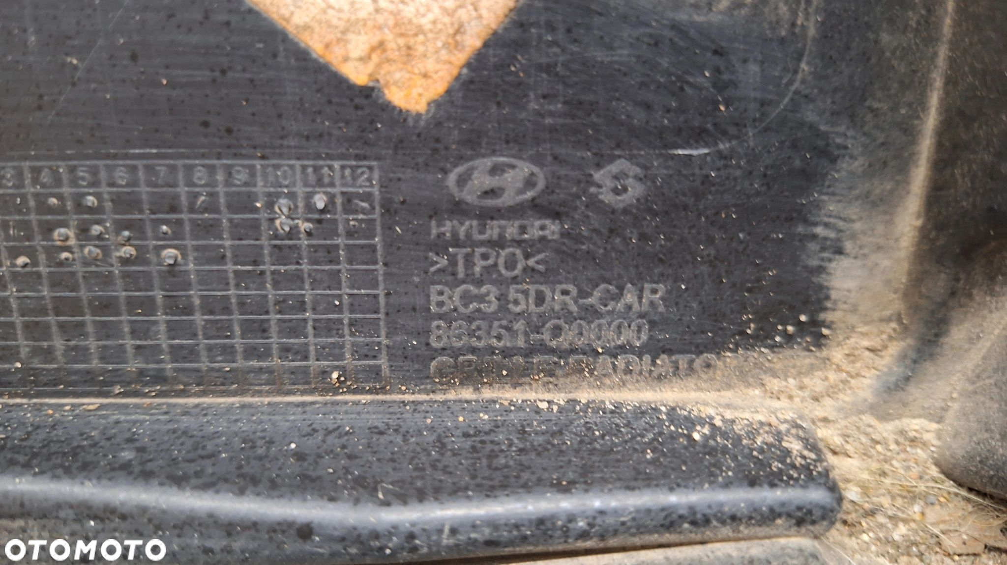 GRILL ATRAPA ZDERZAKA HYUNDAI I20 III - 13