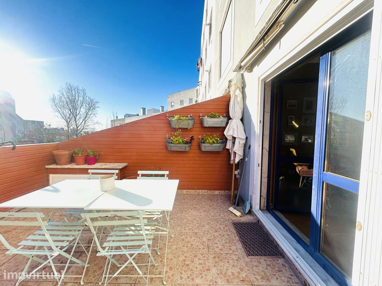 Apartamento T2 com terraço- Urbanização Casas do Lago - Grande imagem: 5/15