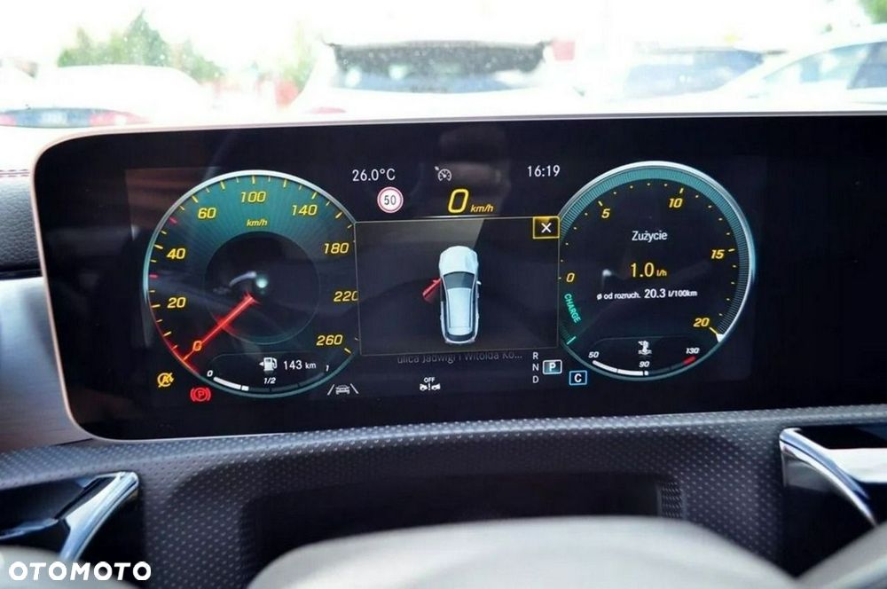 Mercedes-Benz CLA 200 7G-DCT AMG Line - 20