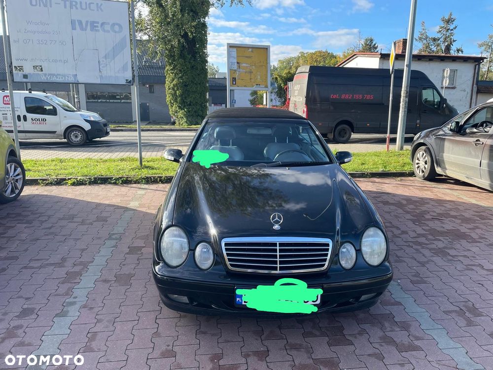 Mercedes-Benz CLK - 21