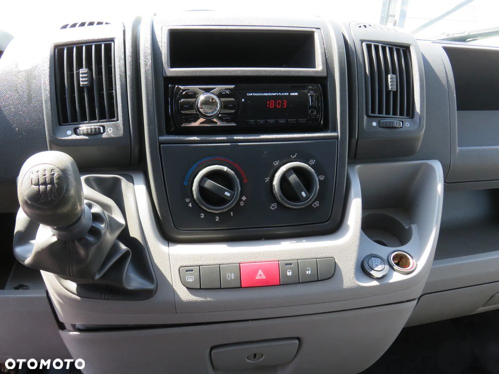 Peugeot Boxer L2H2 2.2HDI 120Ps *Brygadówka*7 osób* - 25