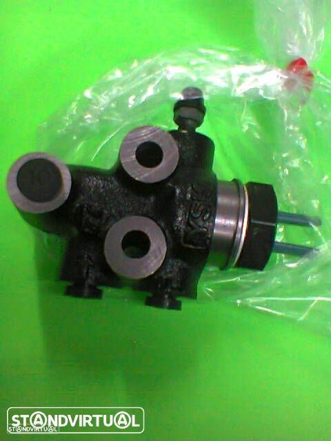 repartidor travão toyota hilux ln56 = ln65 (novo) - 1