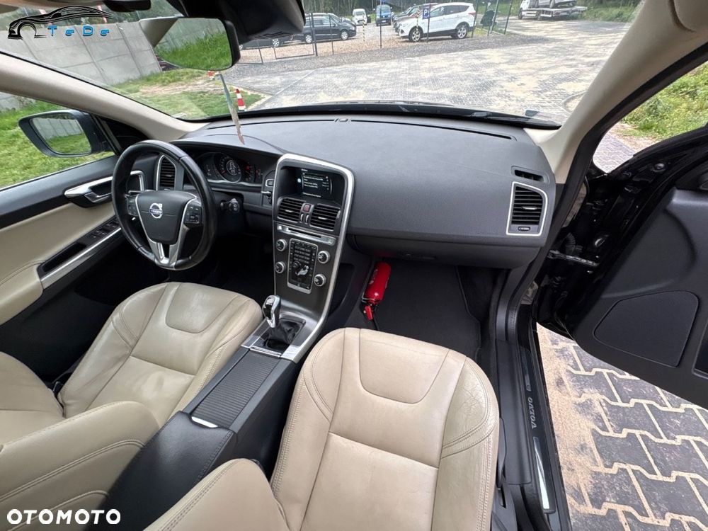 Volvo XC 60 D3 Momentum - 37