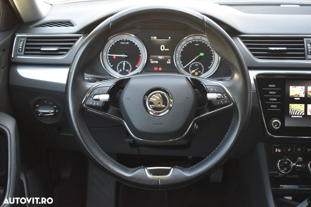 Skoda Superb 2.0 TDI DSG Ambition - 8