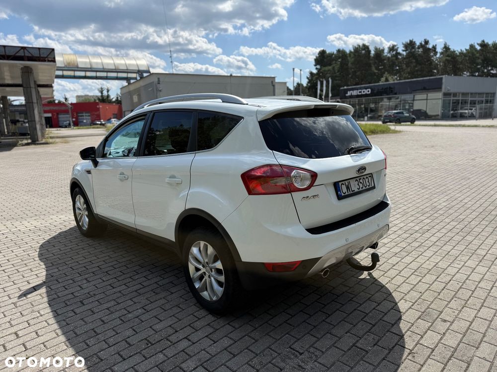 Ford Kuga 2.0 TDCi 2x4 Titanium - 14