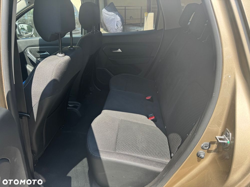 Dacia Duster 1.6 SCe Outdoor S&S - 16