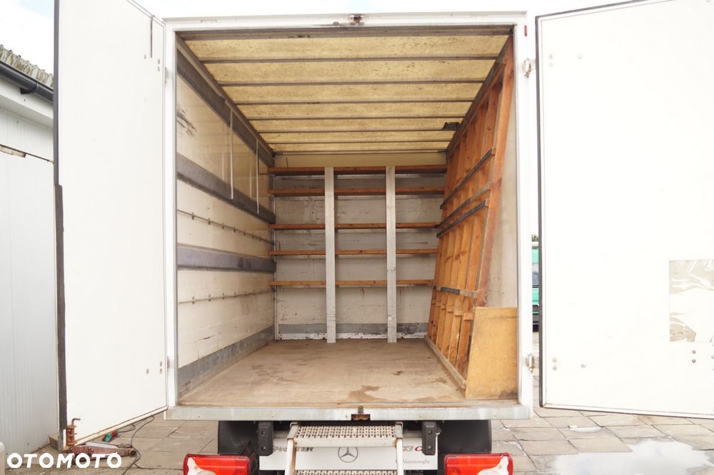 Mercedes-Benz Sprinter - 27