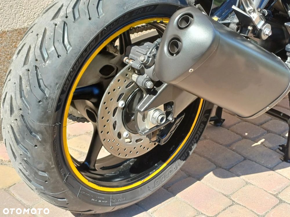 Yamaha FZ8 - 6