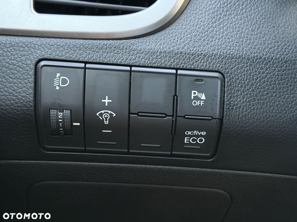 Hyundai i30 Kombi 1.6 GDi DCT Style - 33