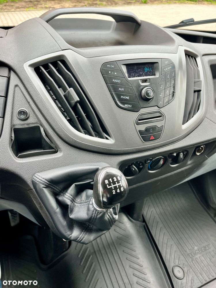 Ford Transit - 22