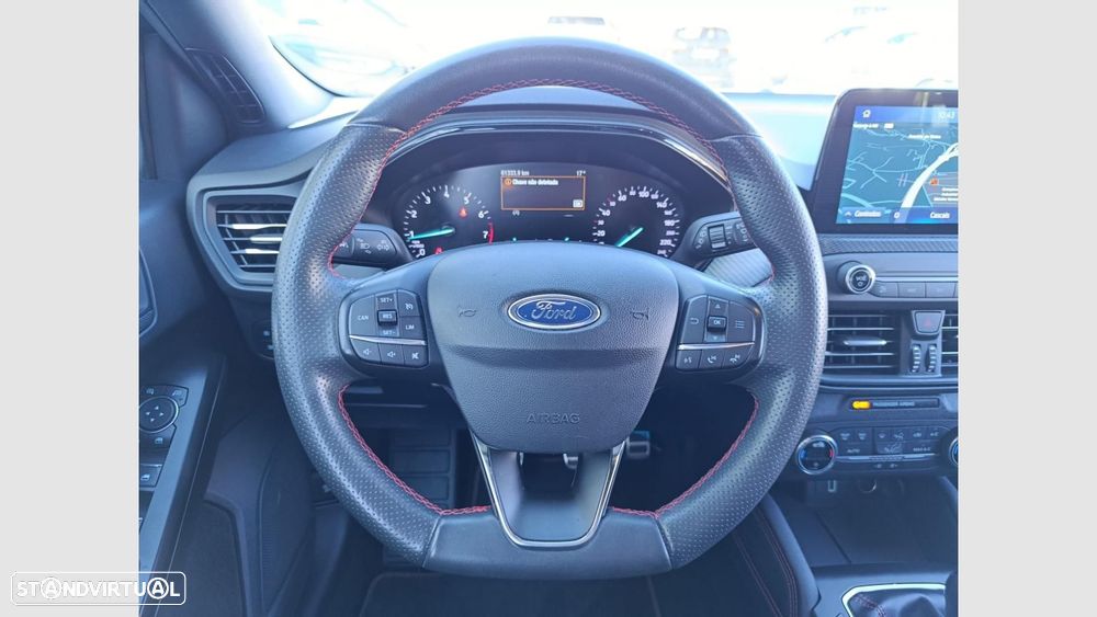 Ford Focus 1.0 EcoBoost ST-Line - 26