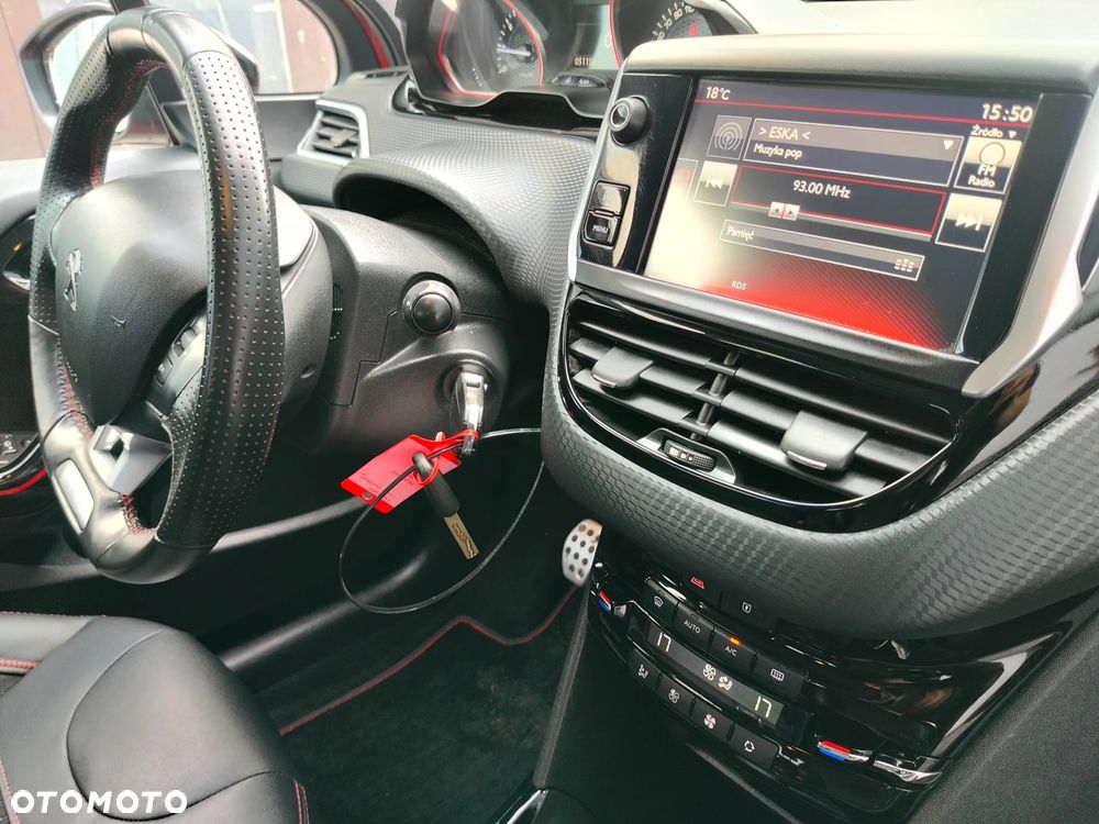 Peugeot 2008 PureTech 110 Stop&Start GT-Line Edition - 24