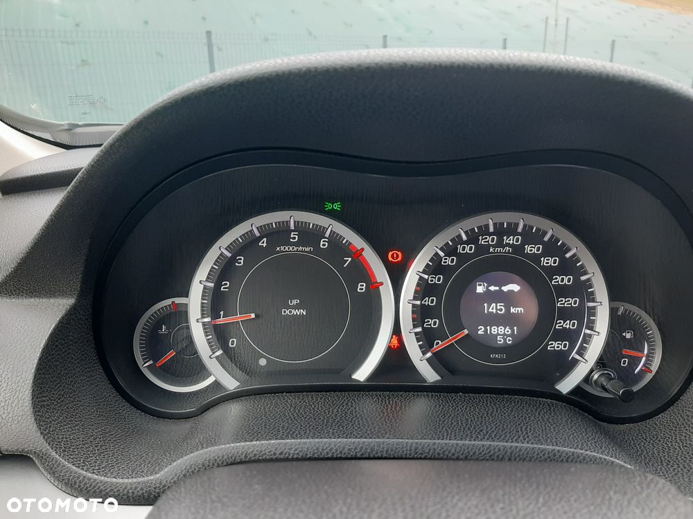 Honda Accord 2.0 Lifestyle - 32