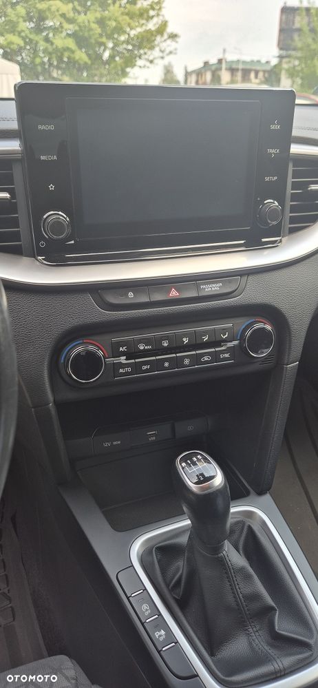 Kia Ceed 1.4 T-GDI M - 9