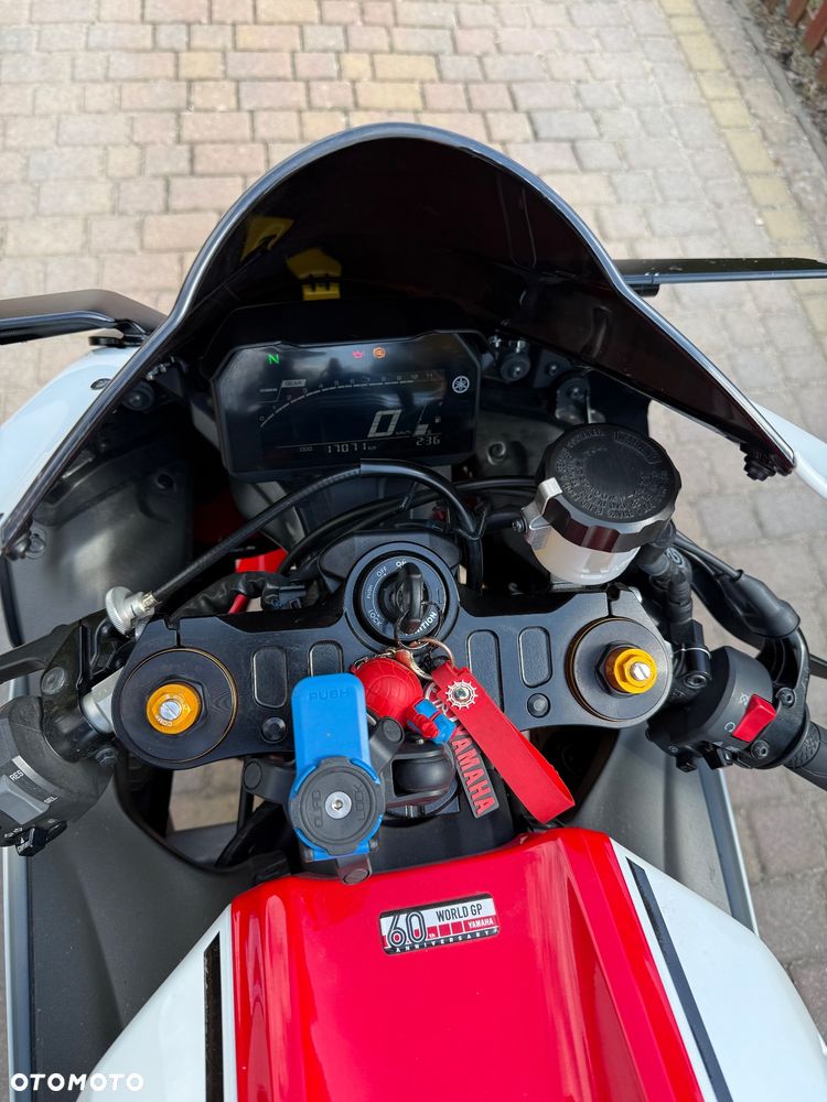 Yamaha R7 - 6