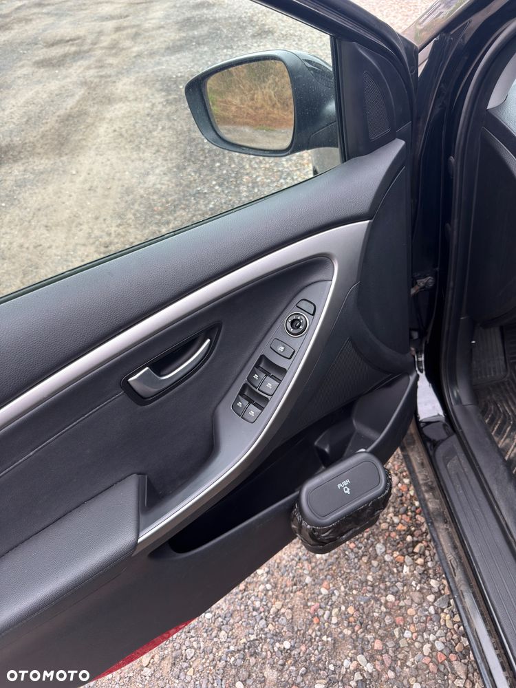 Hyundai i30 i30cw 1.6 CRDi Trend - 6