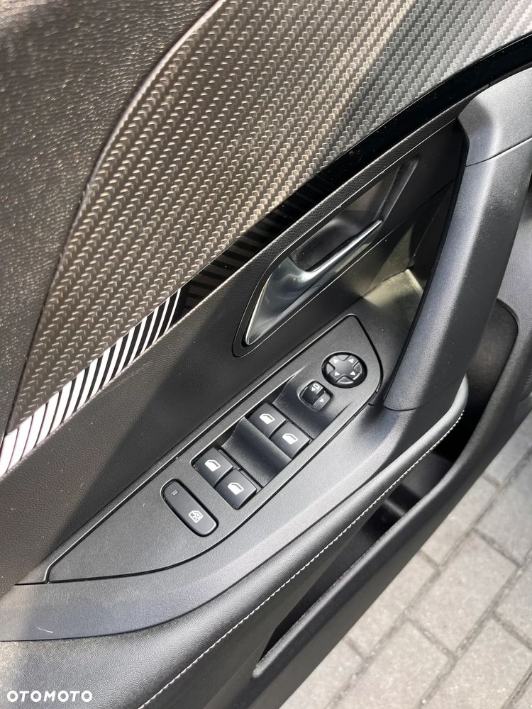 Peugeot 2008 1.2 PureTech Allure S&S EAT8 - 10