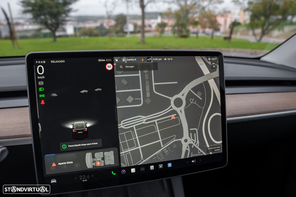 Tesla Model Y Long Range Dual Motor AWD - 14