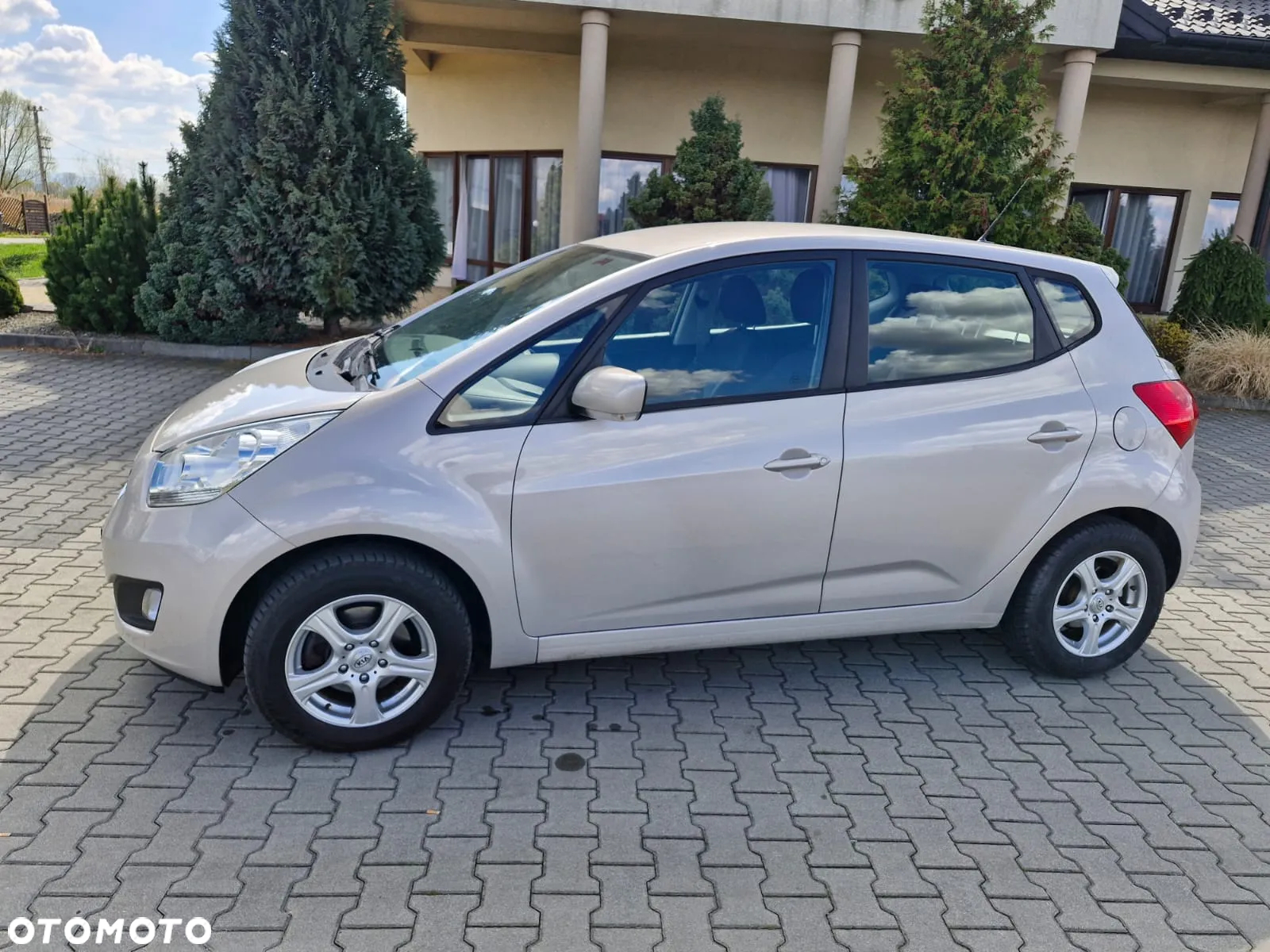 Hyundai ix20 1.4 blue Comfort - 14