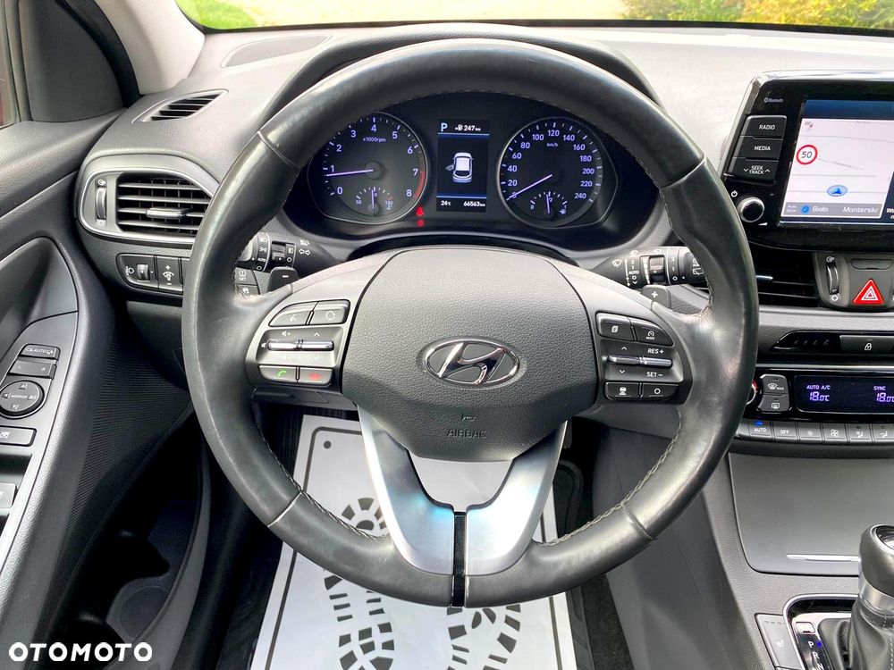 Hyundai i30 1.4 T-GDI DCT Family+ - 35