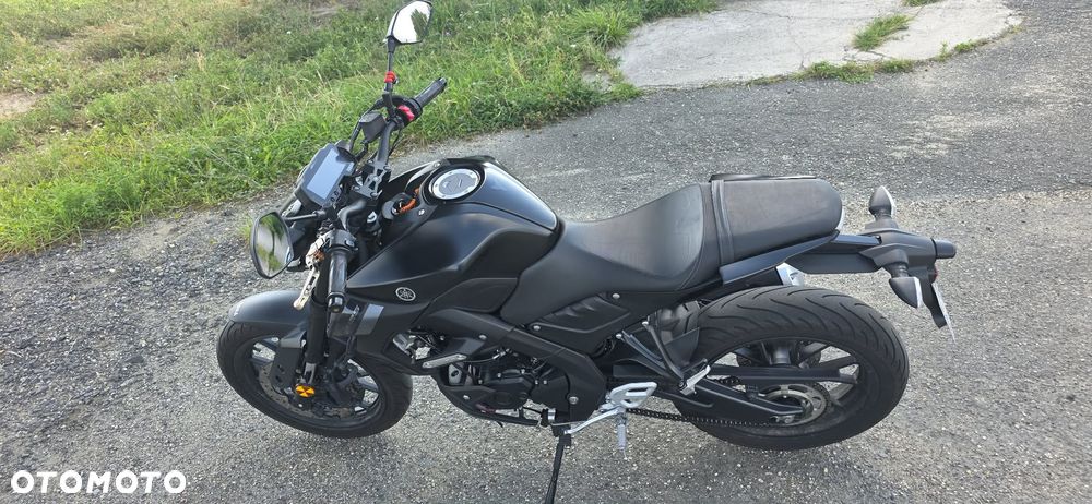 Yamaha MT - 8