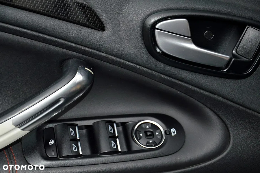 Ford S-Max - 35