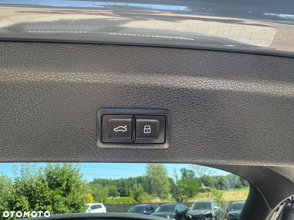 Audi Q3 Sportback 40 TDI quattro S line - 28