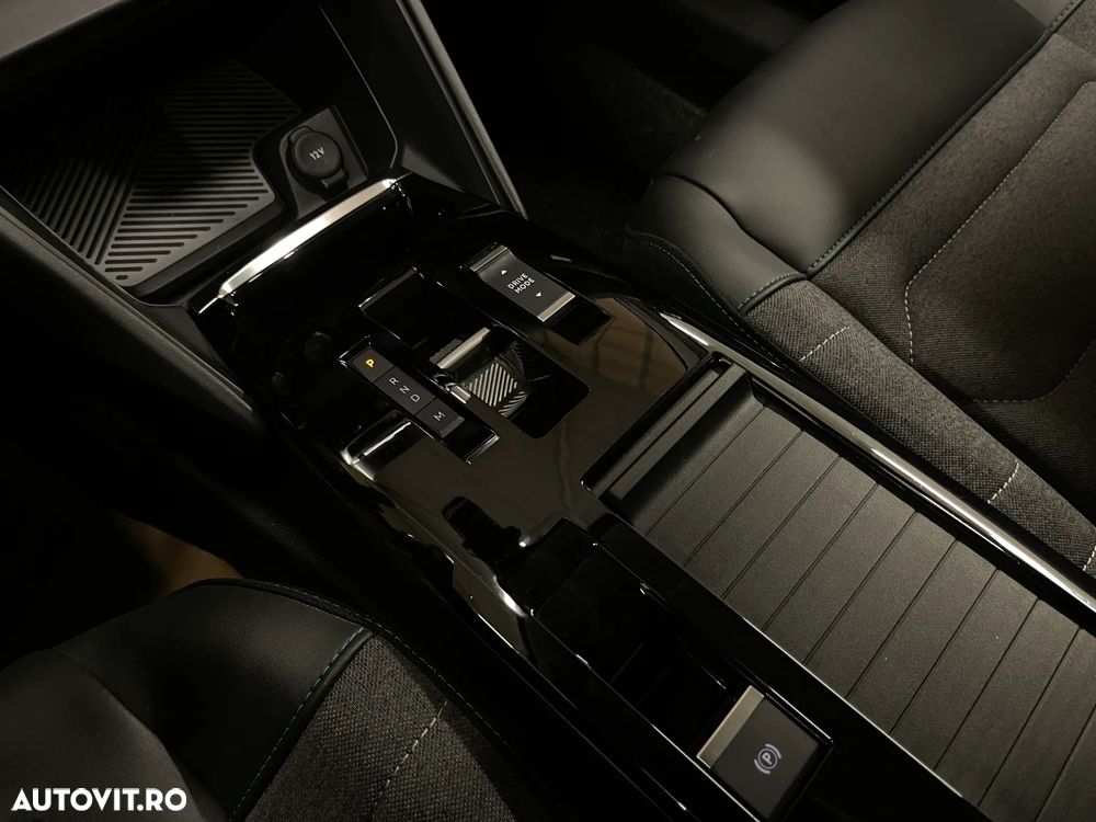 Citroën C4 1.5 BlueHDi S&S EAT8 Feel Pack - 29