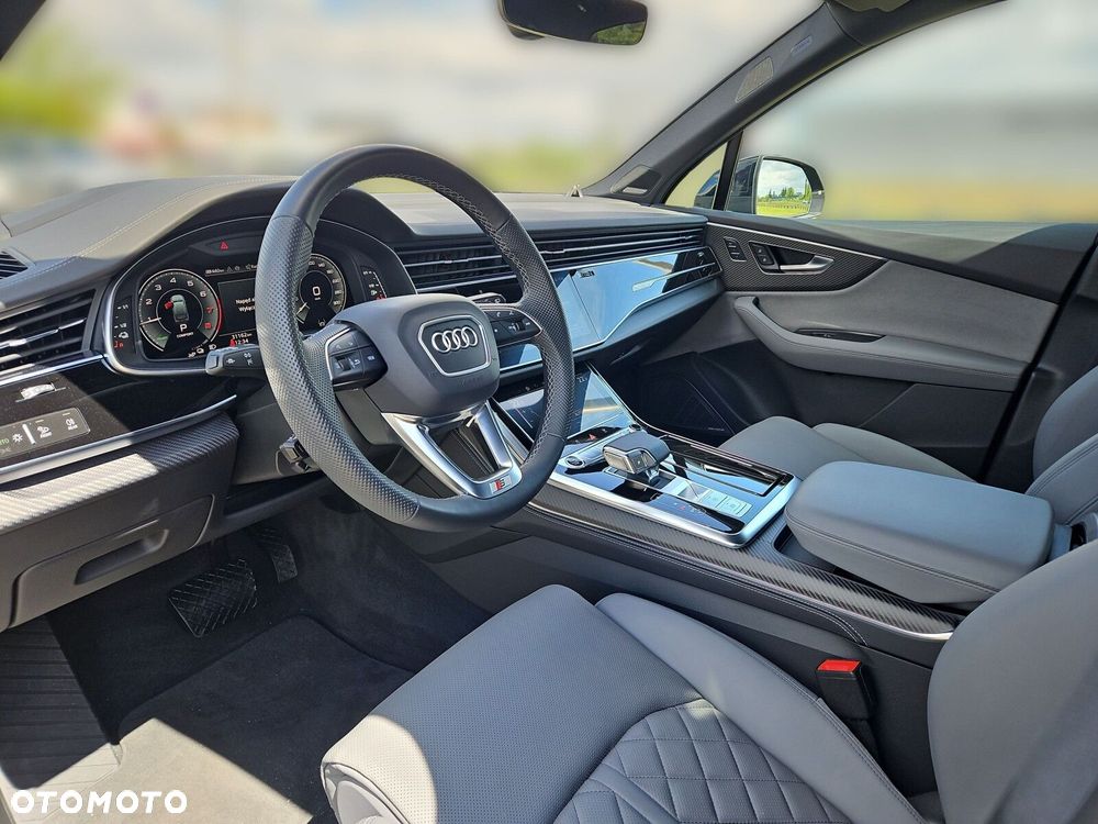 Audi Q7 - 10