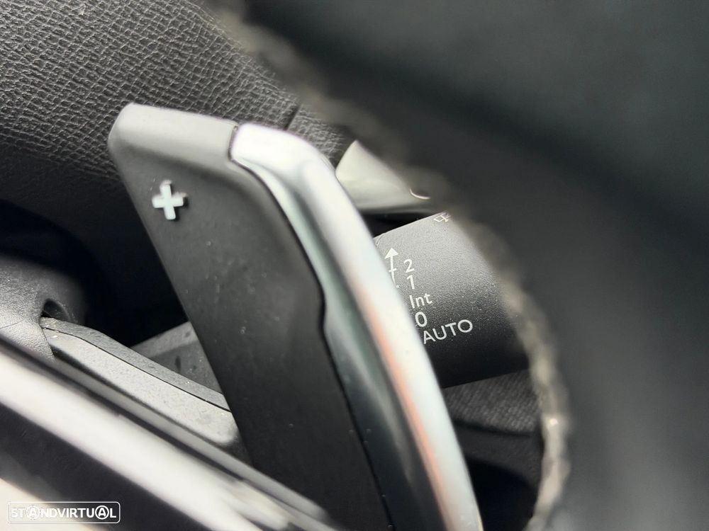 Peugeot 3008 1.6 Hybrid Allure Pack e-EAT8 - 8