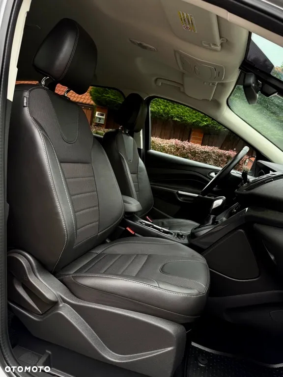 Ford Kuga 2.0 TDCi 4WD Titanium - 36