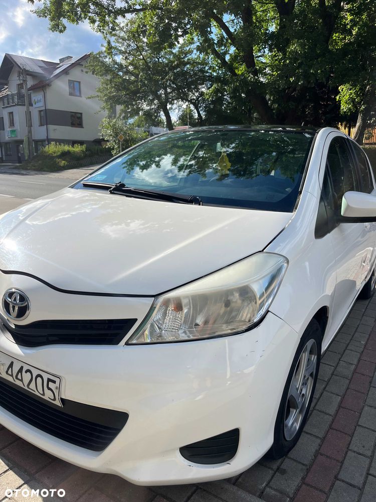 Toyota Yaris - 1
