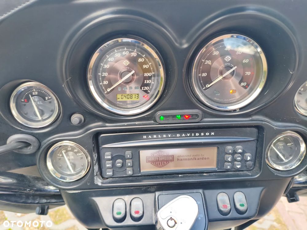 Harley-Davidson FLH Electra Glide - 22