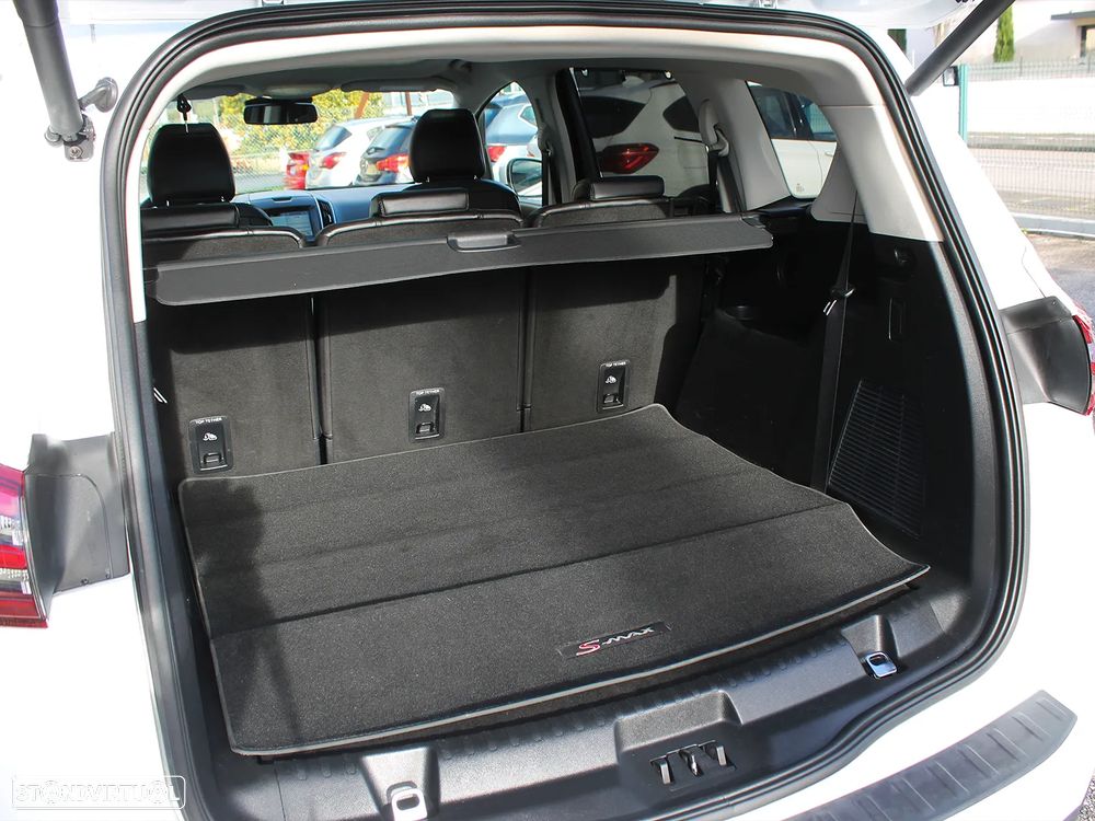 Ford S-Max 2.0 TDCi Titanium - 17