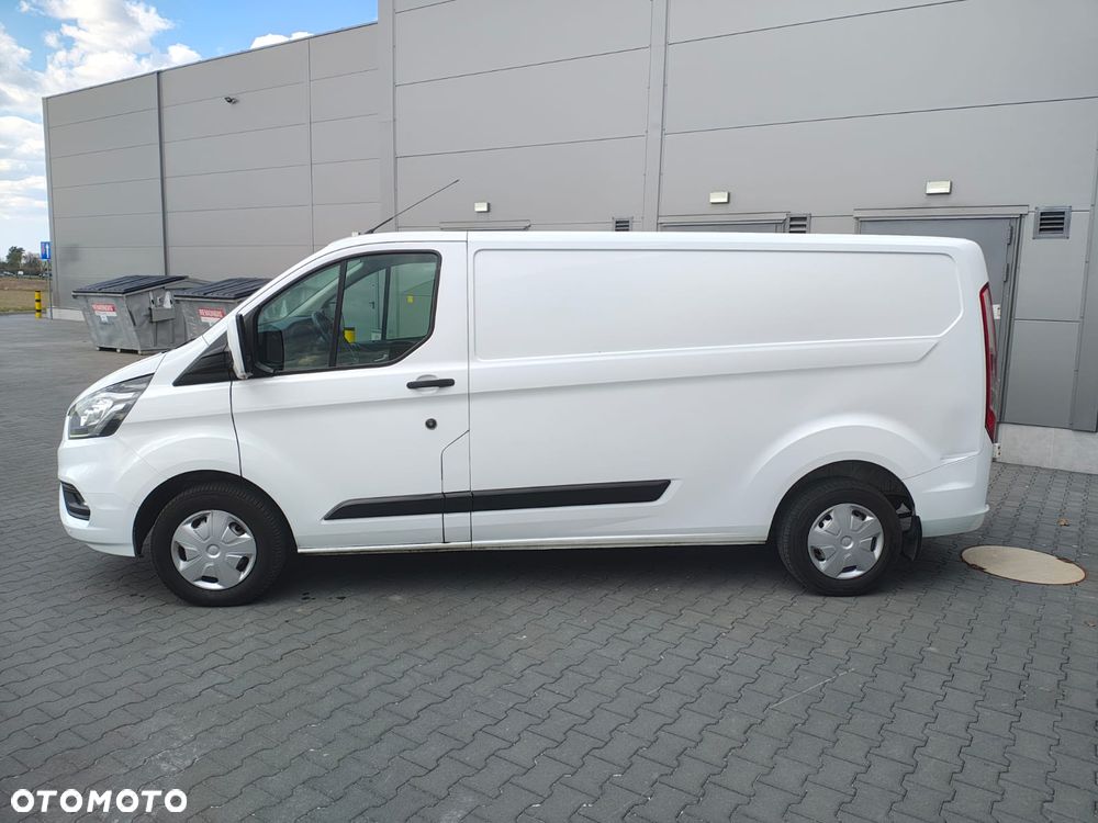 Ford TRANSIT CUSTOM - 21