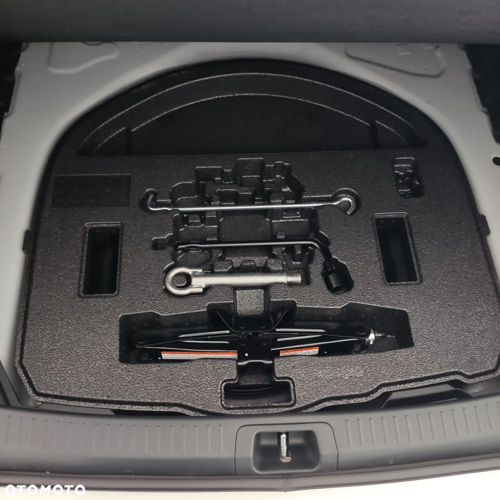 Toyota Corolla 1.8 Hybrid Comfort - 20