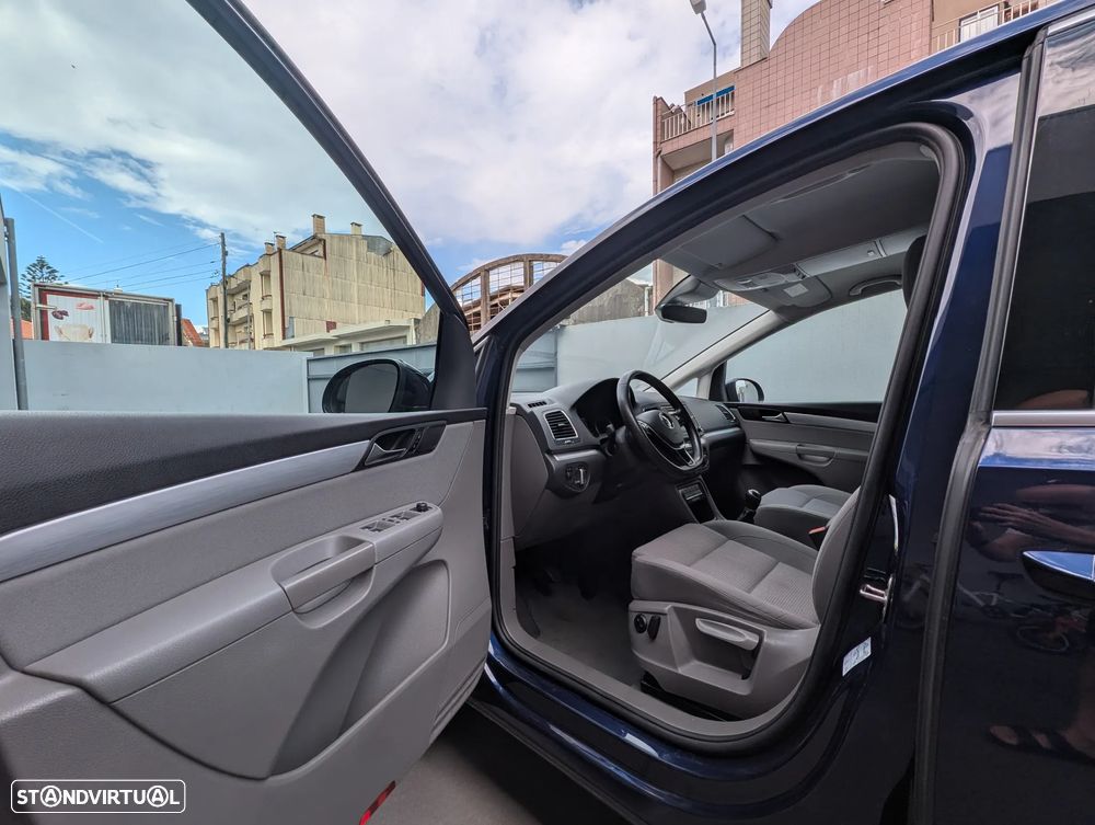 VW Sharan 2.0 TDI Confortline - 11