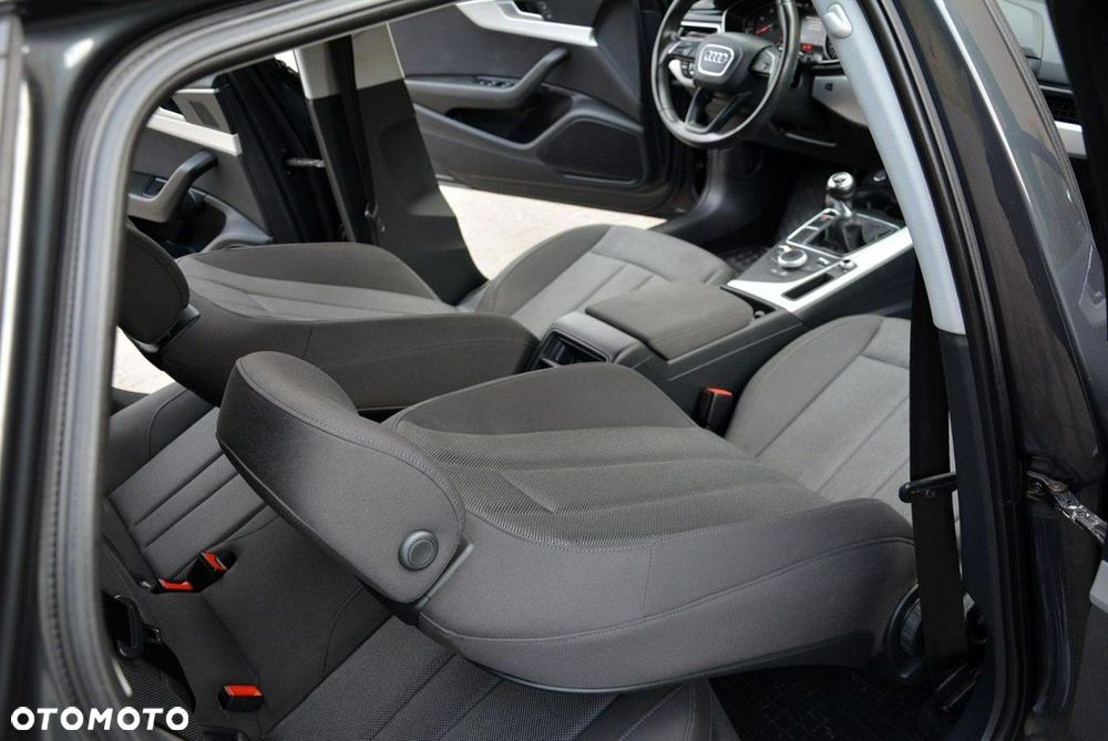 Audi A4 Avant 2.0 TDI DPF clean diesel Ambiente - 17