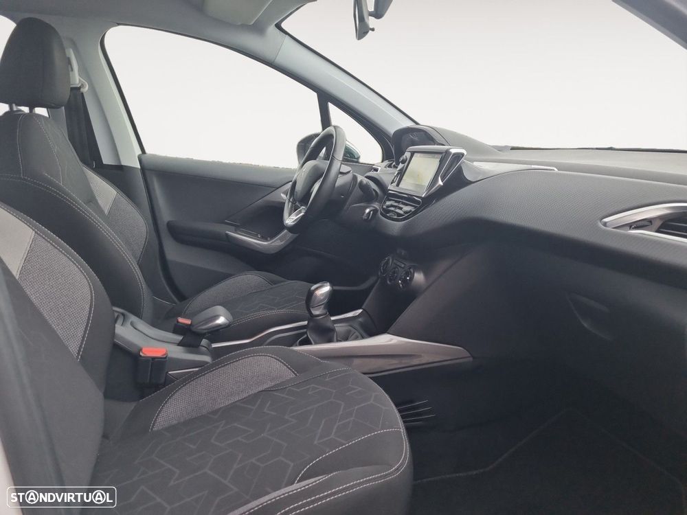 Peugeot 2008 1.2 PureTech Style - 15