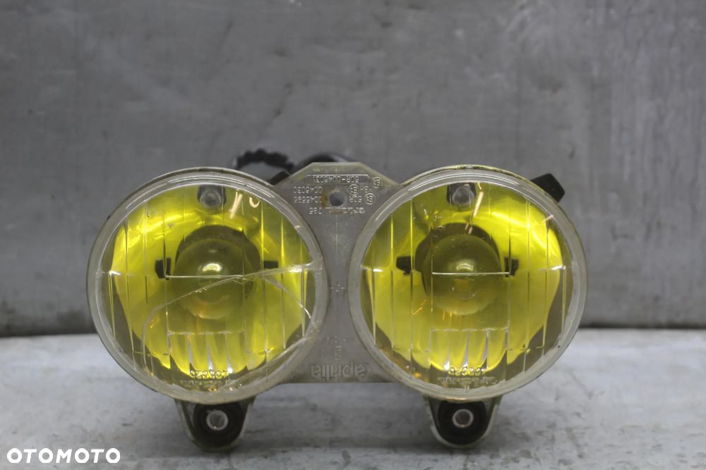 Aprilia Pegaso 125 lampa przód przednia reflektor - 1