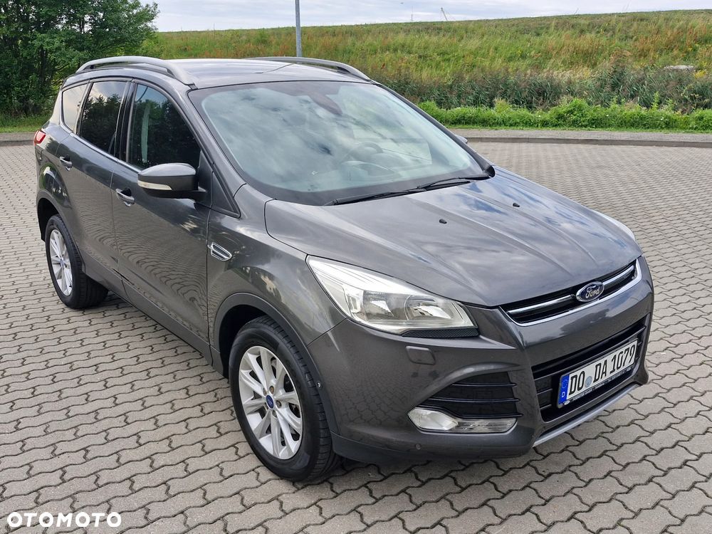 Ford Kuga 2.0 TDCi 2x4 Titanium - 6