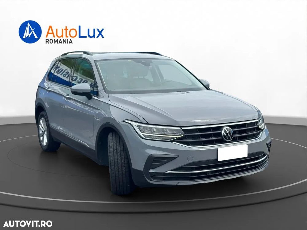 Volkswagen Tiguan ver-2-0-tdi-dsg-life - 2