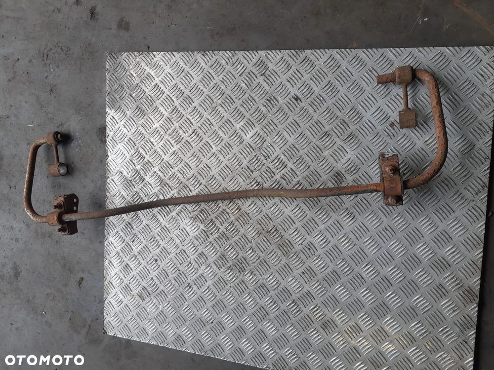 TYLNY STABILIZATOR DRĄŻEK IVECO DAILY III 2.8 504083640 - 1