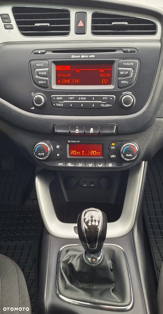 Kia Ceed 1.6 GDI Edition 7 - 8