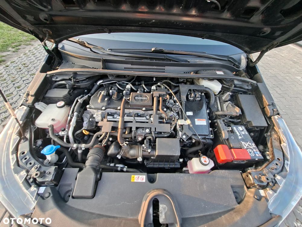 Suzuki Swace 1.8 Hybrid Elegance CVT - 14